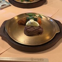 ステーキハウス キッチンリボン - 