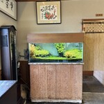 満月堂 - 水槽が良き