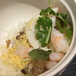 和食さと - 半分、食べた後です(^_^;)