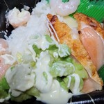 丼丸 d´Ome - 炙りとろサーモンえびアボカド丼