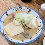 豚の味珍 - 牛もつ煮込み¥590