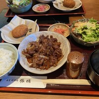 豚捨 KITTE丸の内店 - 