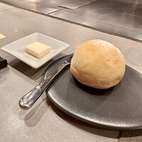 ahill azabu - 自家製パン　カルピスバターで