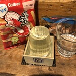 麹町いづみや しろ - カルビーかっぱえびせん ・初孫 しぼりたて 純米大吟醸 