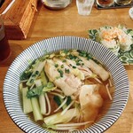 タイ屋台料理＆ヌードル オシャ - クイッティアオ