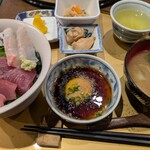 まりーな亭 - ・ちりめんとさしみの岬丼 1100円