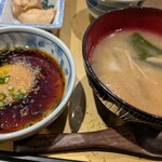 まりーな亭 - ・味噌汁と醤油