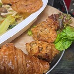 キッチン ブルー グローブ - から揚げのアップ