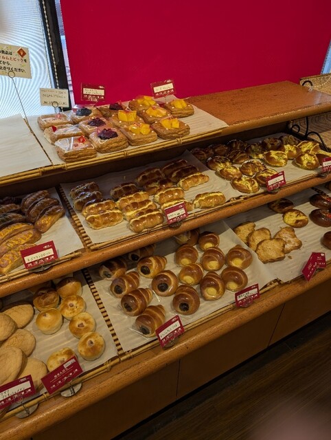 ブーランジェリー・テール・ヴィヴァン 朝日町店 （BOULANGERIE
