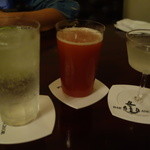 Bar anchor - ジンリッキー、レッドアイ、クォーターデッキ。