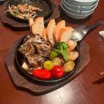 煮込み屋ぐっつ - 