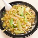 揚子江分店 - 肉ソバ 900円