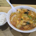 中国屋台十八番 - かんとんんめん 930円 小ライス 120円