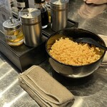 浅草真九郎 - カウンターの調味料