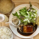 あおみどり - チーズハンバーグ