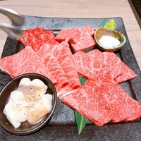 近江うし焼肉 にくTATSU 渋谷店 - 