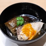 うを徳 - 2025.3 八女産博多茄子の揚げ浸しと千倉産6.7kgサイズ鰆（さわら）