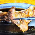 味処 まるたか - まぐろカマの煮付け（アップ）