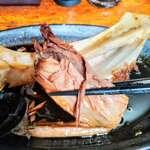 味処 まるたか - まぐろカマの煮付け（アップ）