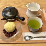 すすむ屋茶店 - アイスクリームぜんざい　緑茶付