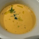 うおバル アフロ - つきだしはとうもろこしとシーフードのビスク