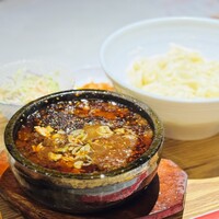 四川名菜 川府 - 石鍋麻婆豆腐（刀削麺）1,000円