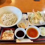生蕎麦処 お福食堂 - お蕎麦・・・くっついて、かたまり(>_<)