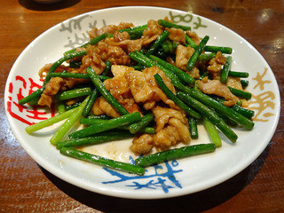 中国料理ふくふく - 豚肉とニンニクの芽の炒め（890円）
