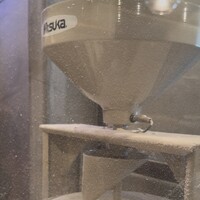 自家製粉石臼挽きうどん 青空blue 本店 - 