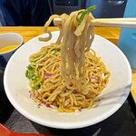 超純水採麺 天国屋 - 麺が地鶏の脂のスープでコーティングされていて、とても美味しいです