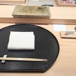 神田錦町 鮨たか晴 - テーブルセッティング