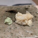 神田錦町 鮨たか晴 - 山葵　＆　ガリ