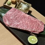 和牛A5雌牛と熟成牛舌 肉屋いちゆく - 