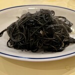 gragus - イカ墨のパスタ