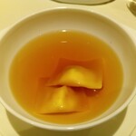 レストラン コートドール - 桜鱒とリコッタチーズ ブイヤベースのコンソメ