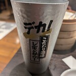 駅前小籠包 新火 - こだわり酒場のレモンサワーメガ（760円）