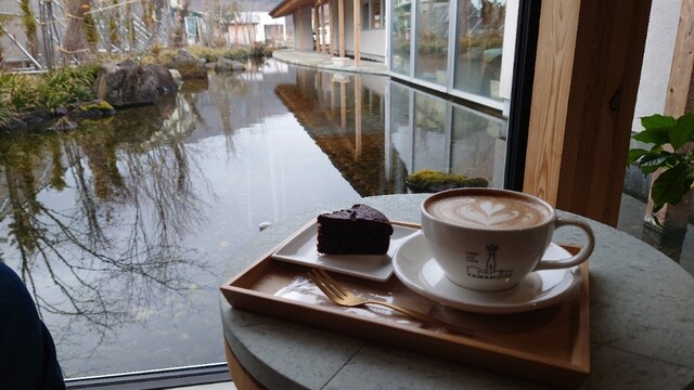 LABO and CAFE YAMAMOTO（ラボ アンド カフェ ヤマモト） - 東八森（カフェ）の写真