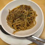 ガスト - こく旨ミートソース(ハーフ)自家製生パスタ