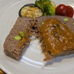 キッチン ブルー グローブ - テリーヌをカット