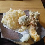 手打蕎麦のたぐと - 天ぷら　いか天と野菜天
