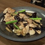 こっこ鶏焼き - 茄子とナンコツのにんにくいため