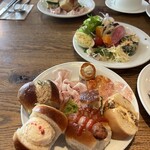 MORETHAN TAPAS LOUNGE - 