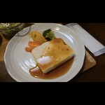 キッチン ブルー グローブ - ２月中旬、白身魚すり身と豆腐とチーズのテリーヌ　洋わさび風味の和風ソース