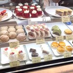 フランス菓子 パティシエ ショコラティエ イナムラショウゾウ - 