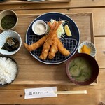 的矢かきテラス - エビフライ定食