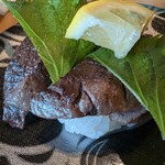 廻し鮨 新鮮や - マグロの血合い