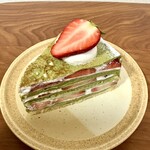 コチカ - いちごと抹茶のミルクレープ