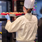 トシ・ヨロイヅカ 東京 - 