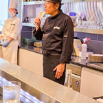 トシ・ヨロイヅカ 東京 - 