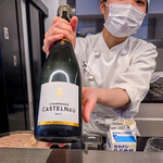 トシ・ヨロイヅカ 東京 - 